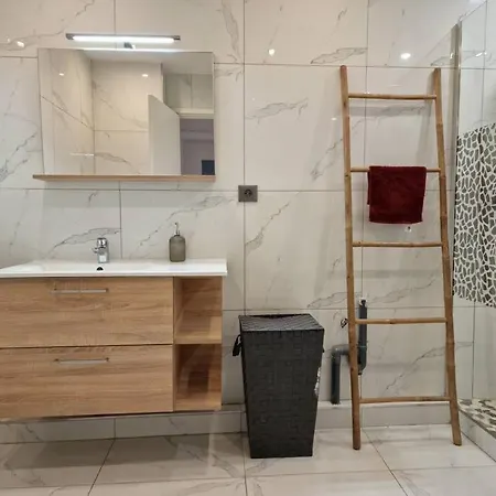 Le Reve Sauna Ecran Cinema Кольмар