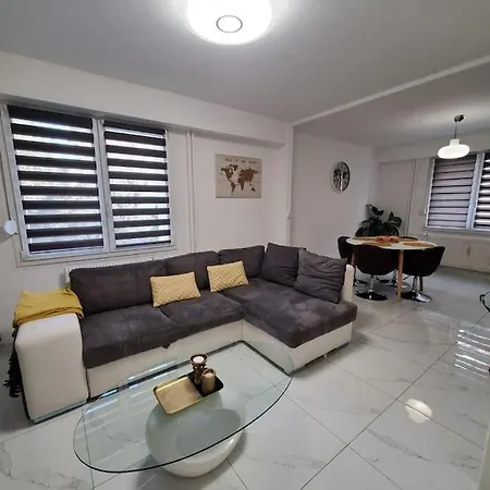Le Reve Sauna Ecran Cinema Apartament